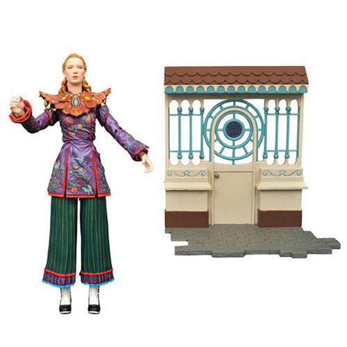 Alice Through the Looking Glass Alice Select Action Figure
